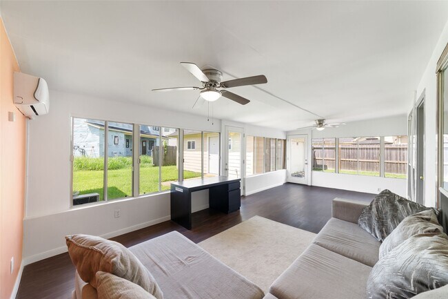 Building Photo - 7919 Quail Meadow Dr