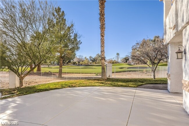 Building Photo - 5152 Forest Oaks Dr