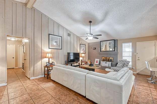 Building Photo - 21631 Park Villa Dr
