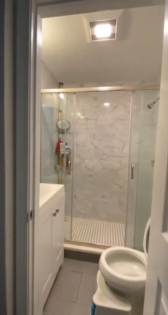 Building Photo - 6 Clearway St