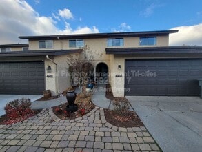 Building Photo - 444 Greenbrook Pl