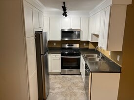 Building Photo - 119 E Genesee St