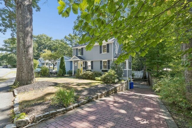 Building Photo - 36 Risley Rd