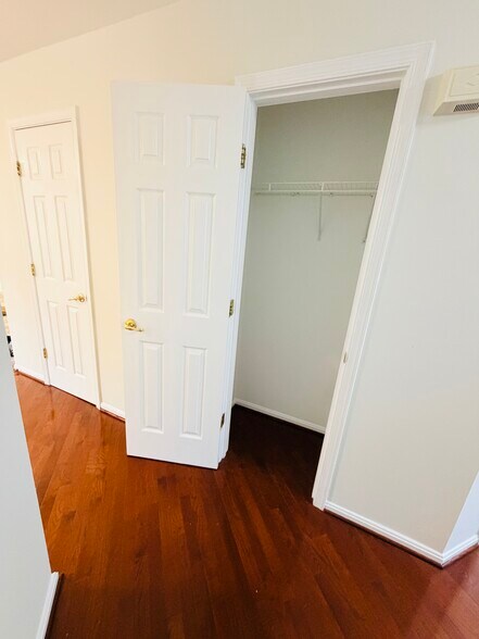 Linen closet in upper level - 5943 Roth Ct