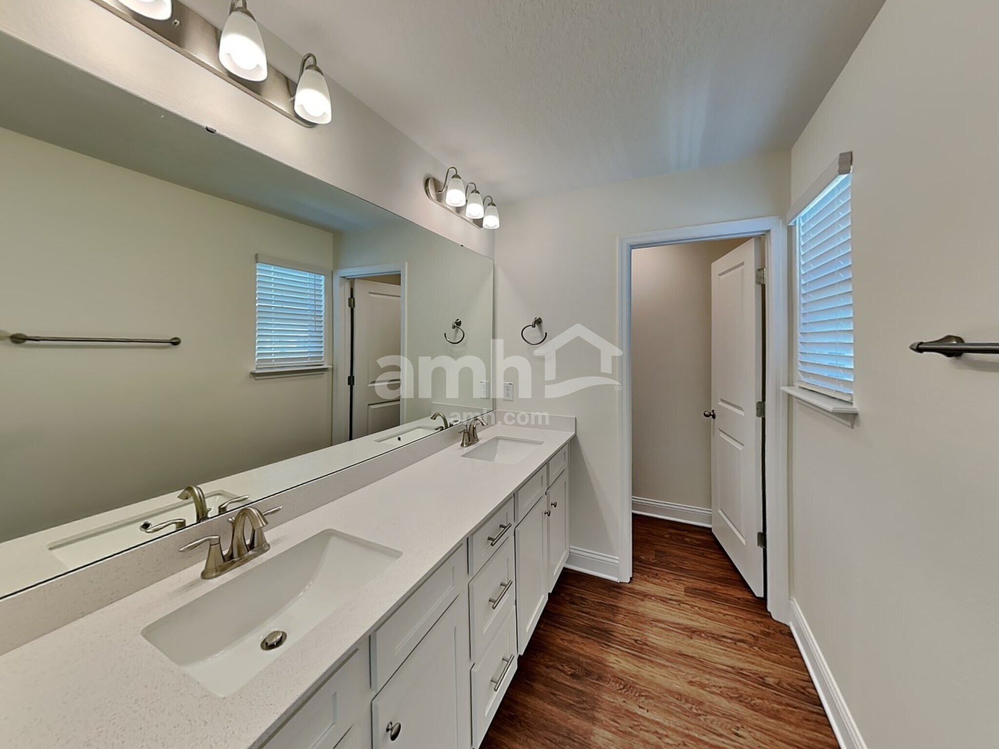 Building Photo - 6065 Little Blf Cir