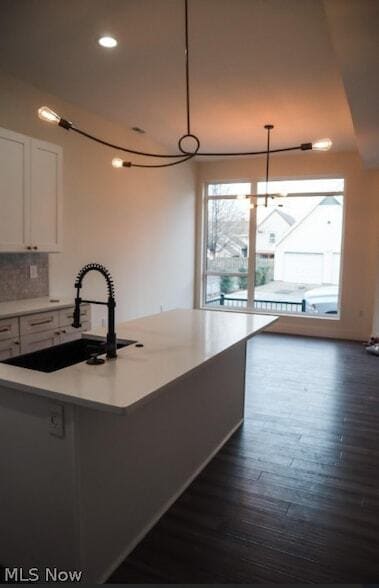 Building Photo - 2476 Thurman Ave