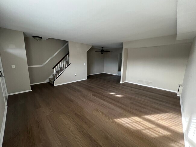 Building Photo - 2426 Hillock Ct