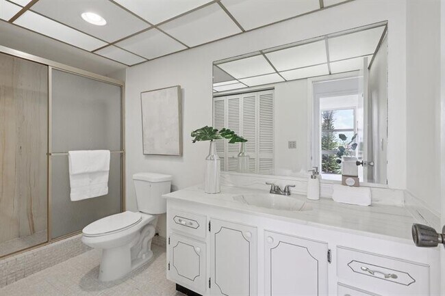 Building Photo - 2701 N Ocean Blvd