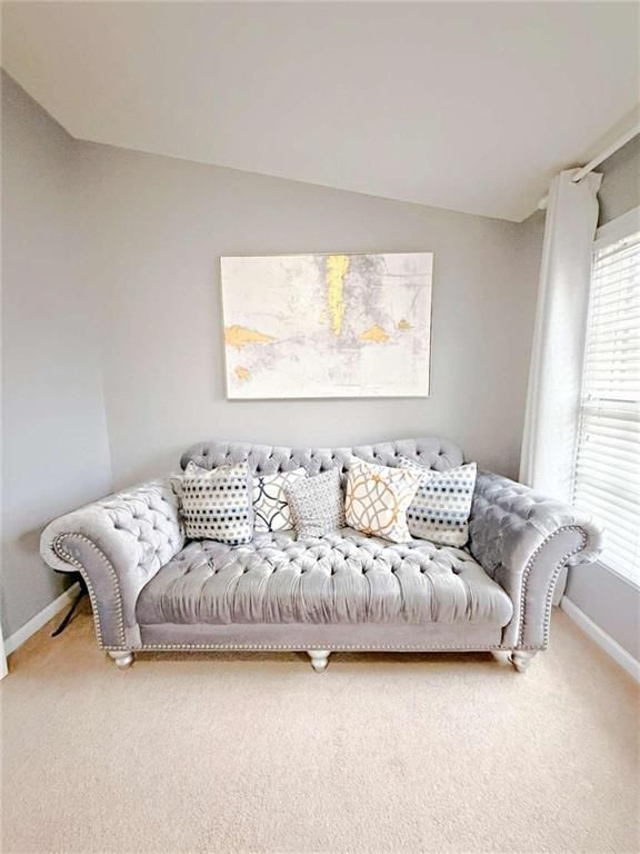 Building Photo - 2708 Beynon Ln NE