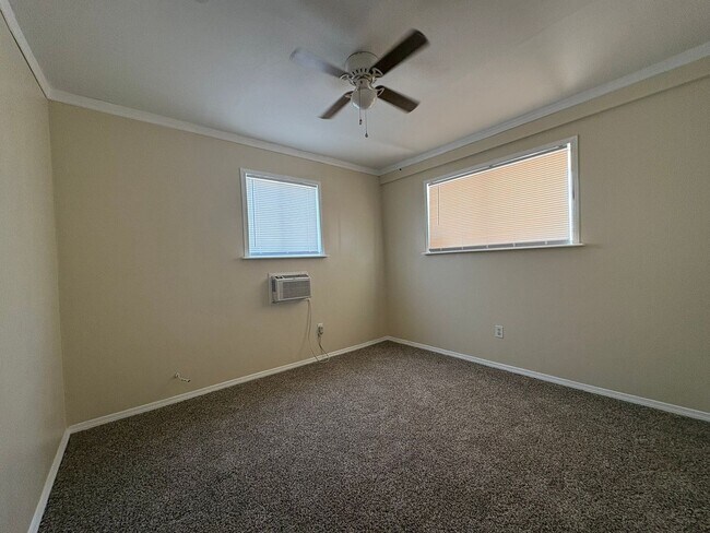 Building Photo - HOME FOR RENT NORTHEAST EL PASO