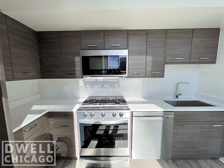 Building Photo - 216 N Canal St