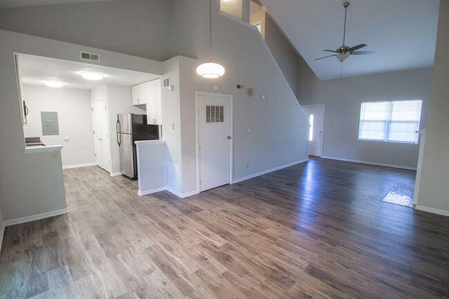 Building Photo - 3510 Forum Blvd