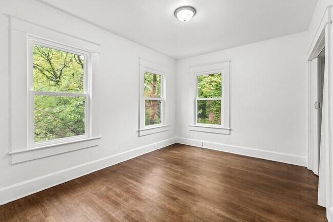 Building Photo - 1724 30th Street Ensley