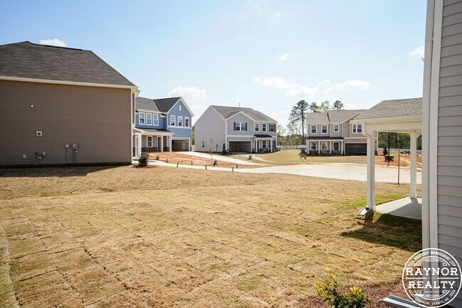 Building Photo - 44 Plantation Dr