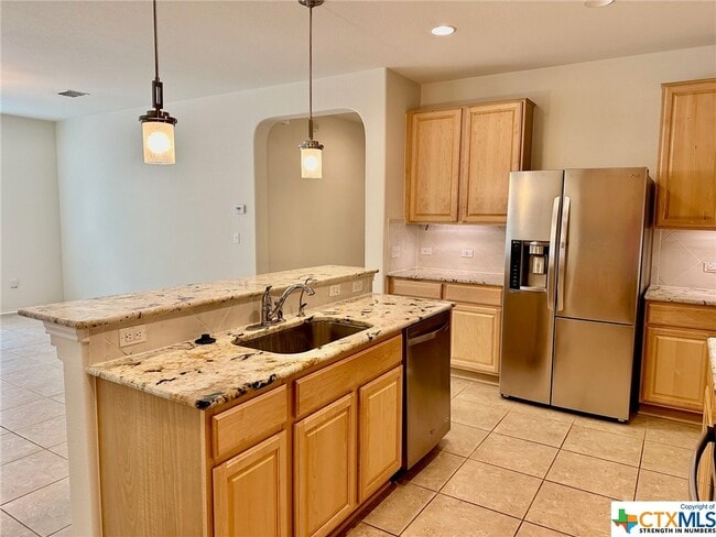 Building Photo - 413 Hunters Hill Dr