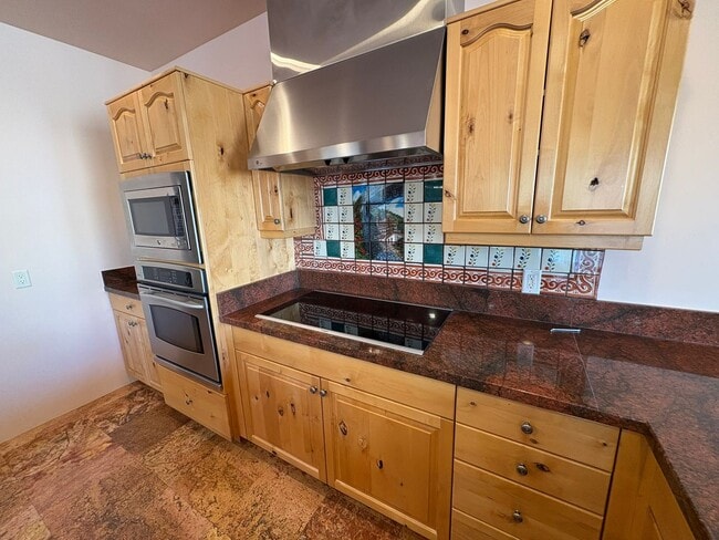 Building Photo - HOUSE - VILLAGE OF OAK CREEK  - THE RIDGE