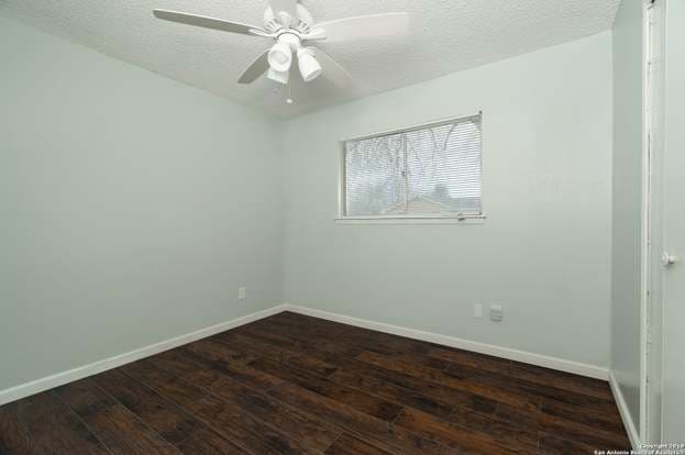 Building Photo - 300 Roanoke Dr