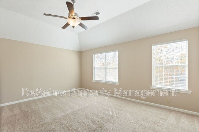 Building Photo - 236 Burgandy Hill Rd