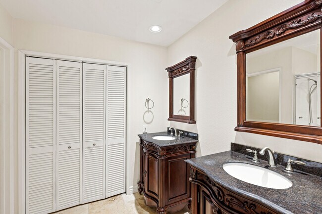 Building Photo - 55559 Winged Foot