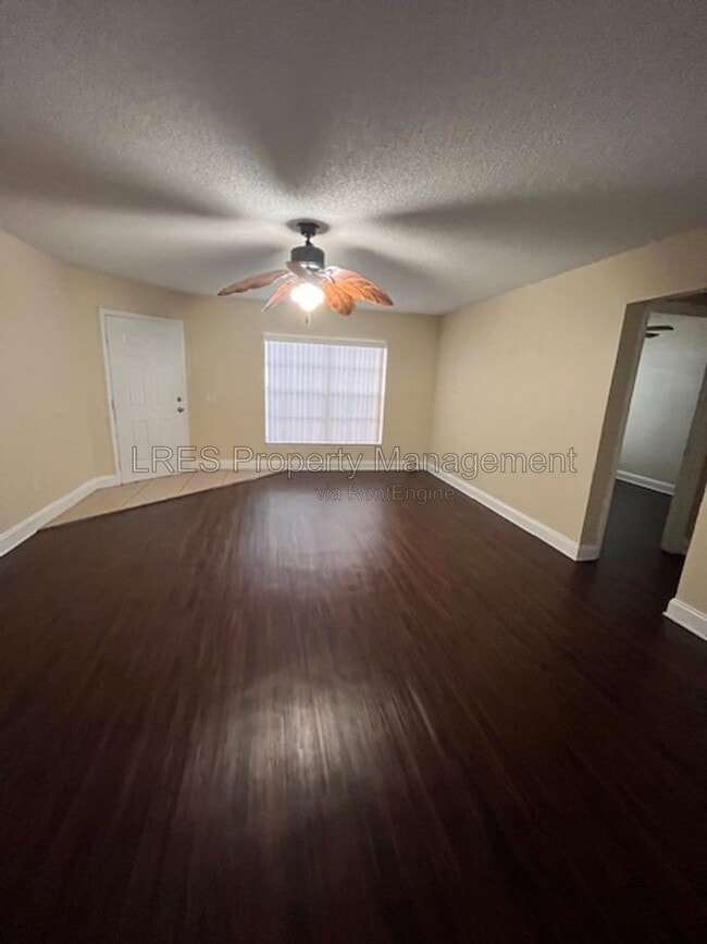 Building Photo - 3651 N Goldenrod Rd