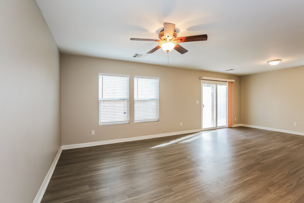 Building Photo - 7942 Bliss Hill Ct