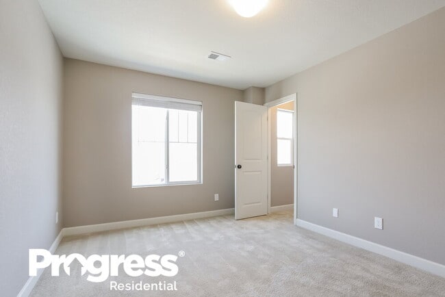 Building Photo - 9763 Uravan St