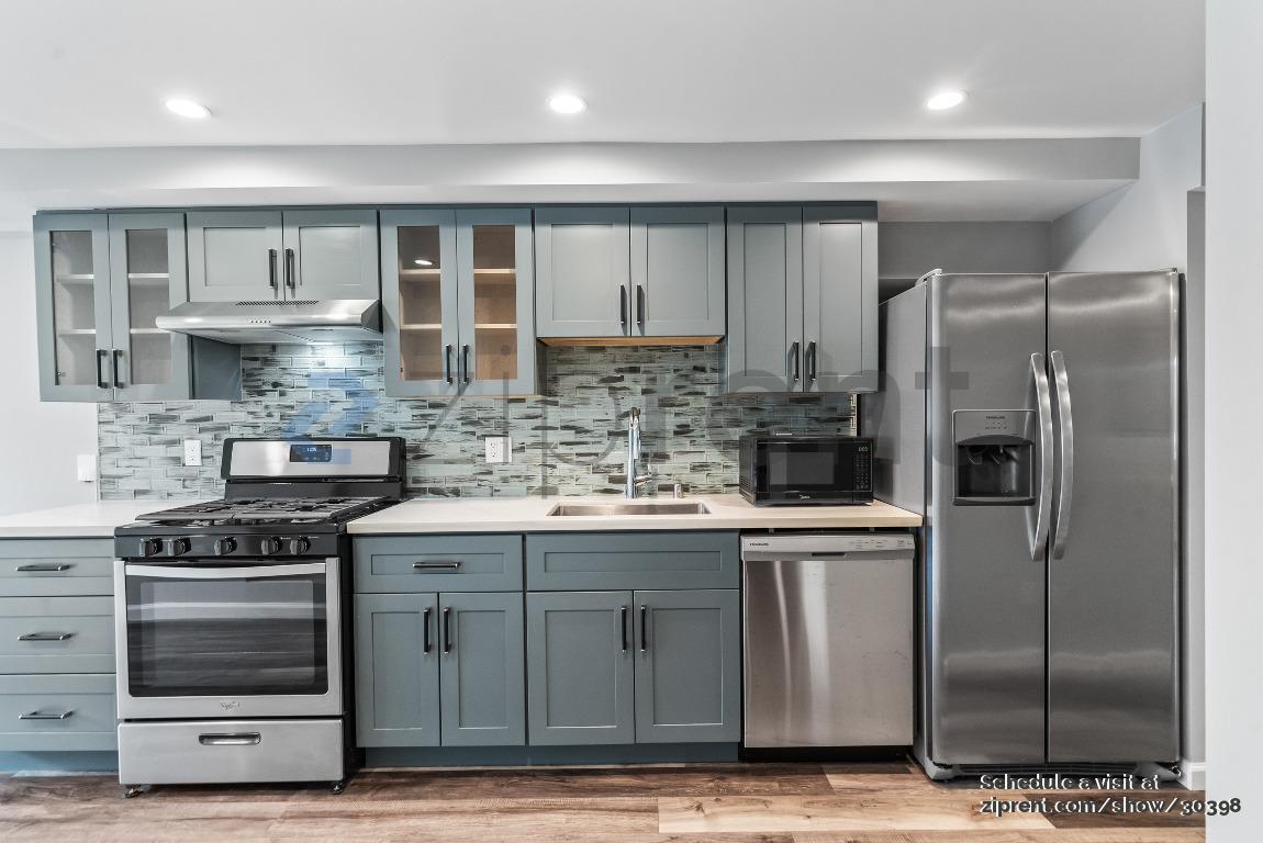 Building Photo - Unit A