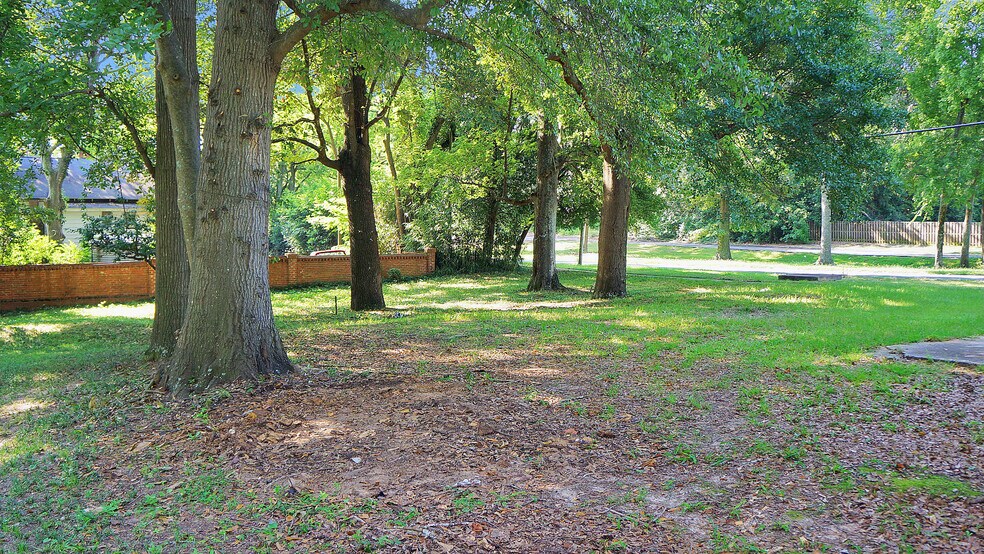 Building Photo - 304 McCormick St NW