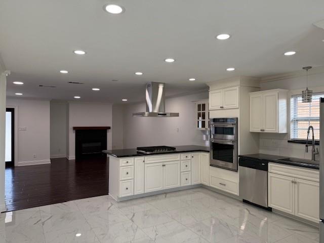 Building Photo - 9942 Mixon Dr