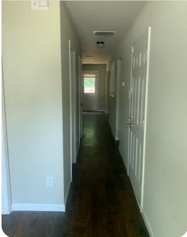 Building Photo - 4404 Ravenwood Dr
