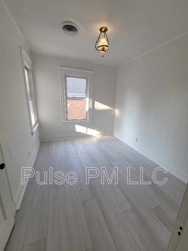 Building Photo - 3715 Park Ave