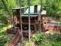 Building Photo - 182 Majestic Way