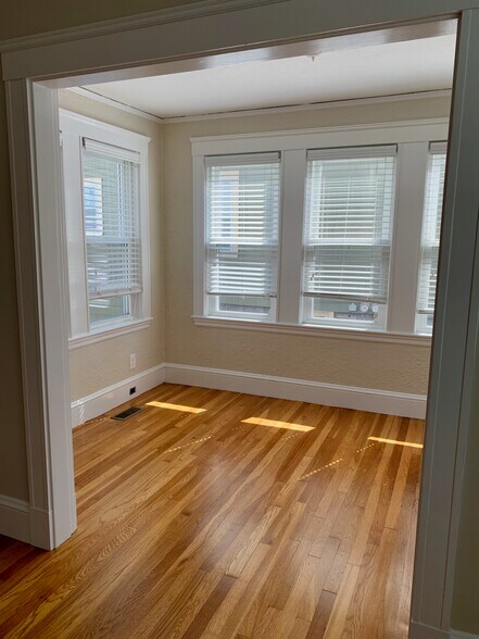 Sunroom/office - 16 Appleton Place