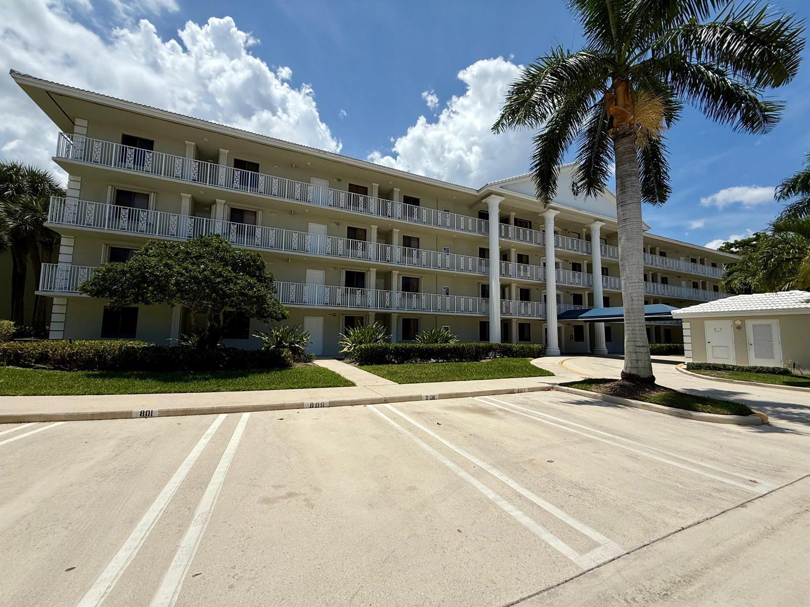 Building Photo - 2621 Village Blvd