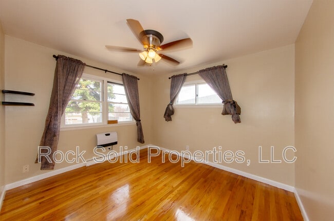 Building Photo - 1622 Oxford Dr