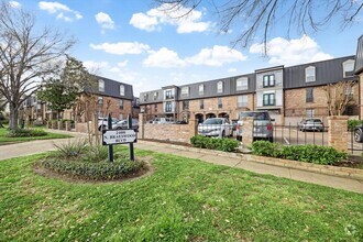 Building Photo - 2400 N Braeswood Blvd