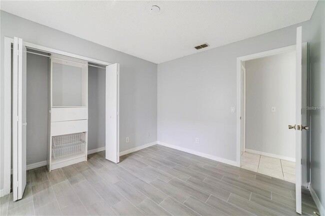 Building Photo - 2152 Rj Cir