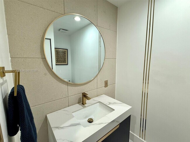 Building Photo - 6420 NW 109th Ave