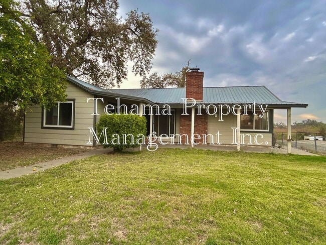 Primary Photo - Country home on a Rural Farm in Corning.