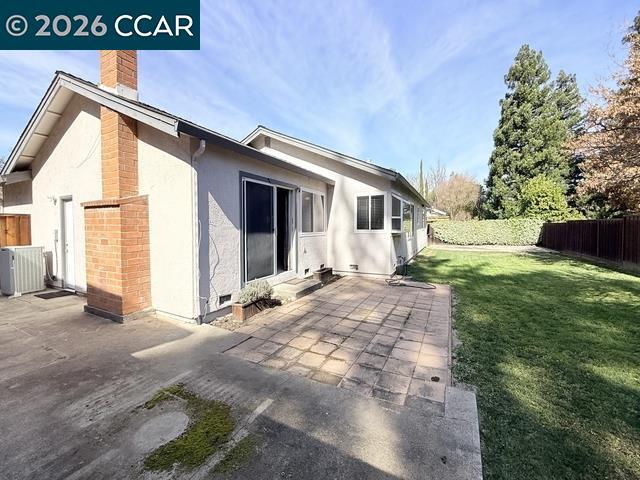 Building Photo - 2321 Talavera Dr