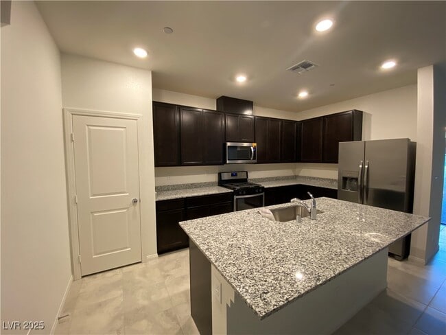 Building Photo - 2428 Bagnara Pl