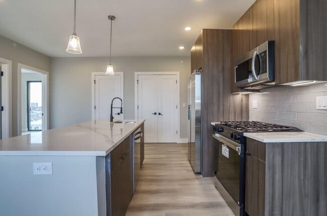 Building Photo - 3516 John F. Kennedy Blvd