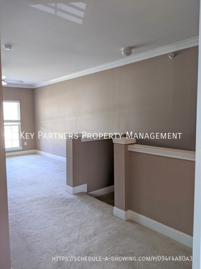 Building Photo - 11609 Tomahawk Creek Pky