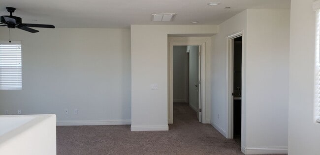 Building Photo - 1179 Wild Star Wy