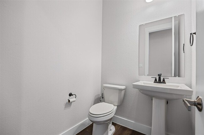 Building Photo - 2308 Berkleys Brook Dr