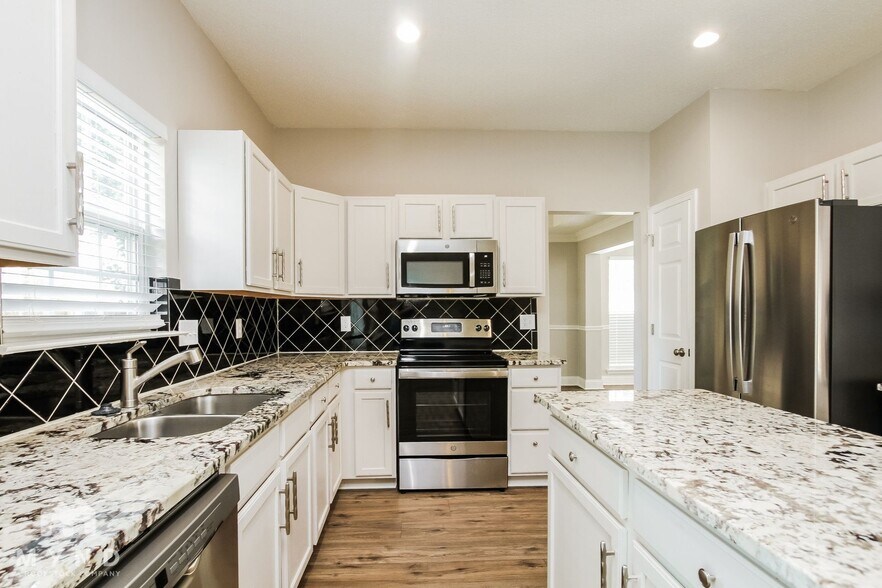 Building Photo - 3535 Betterton Ln