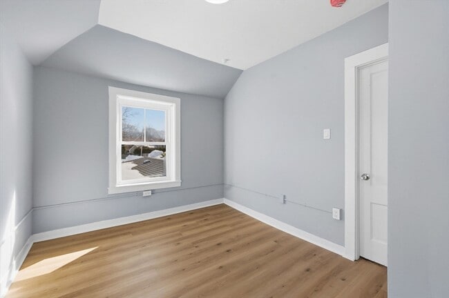 Building Photo - 48 Walker St