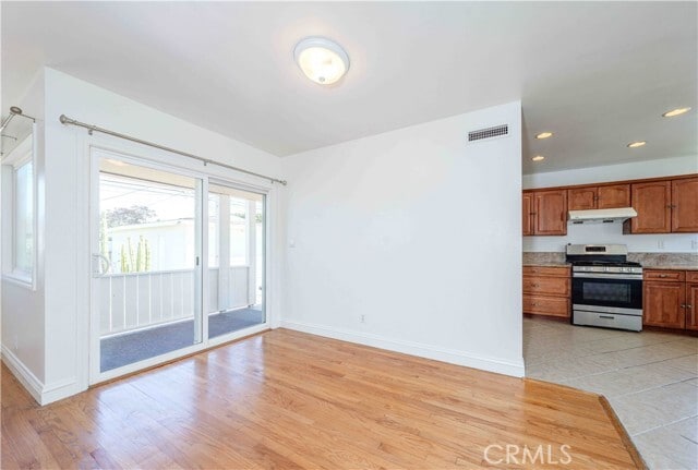 Building Photo - 7645 Glencliff Dr