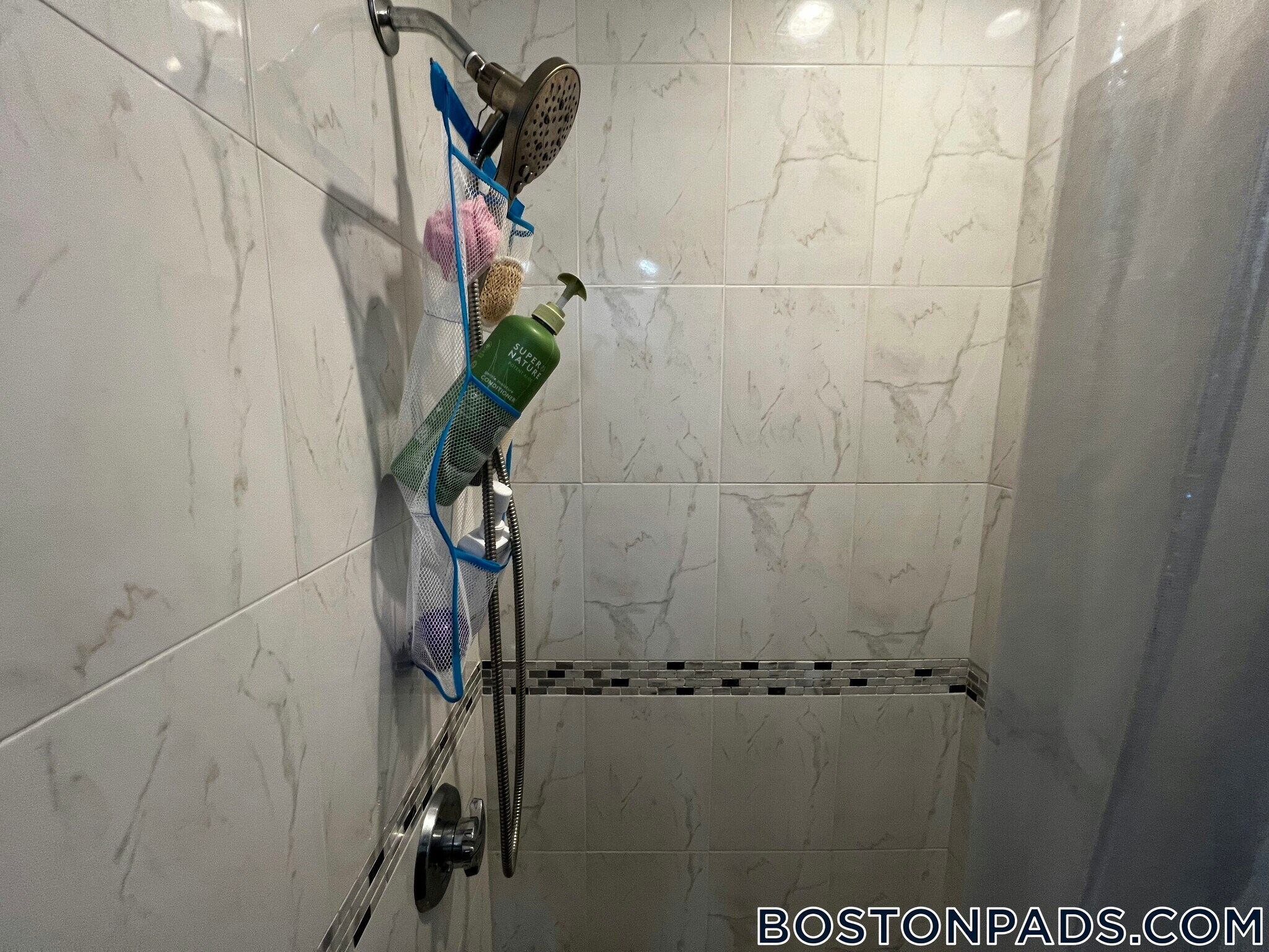 Building Photo - 7 Story St