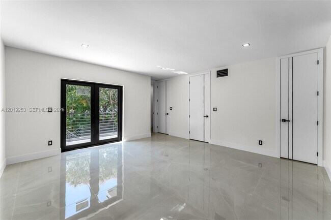 Building Photo - 7920 SW 132nd St